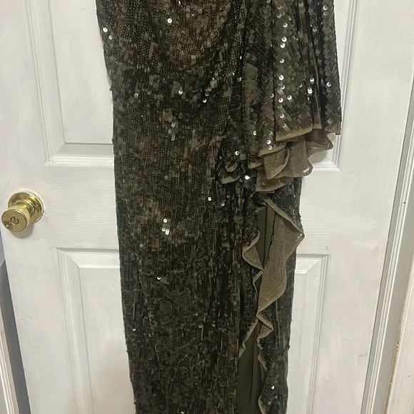 MAC DUGGAL Olive Dress 93662 NWT - Picture 4 of 10